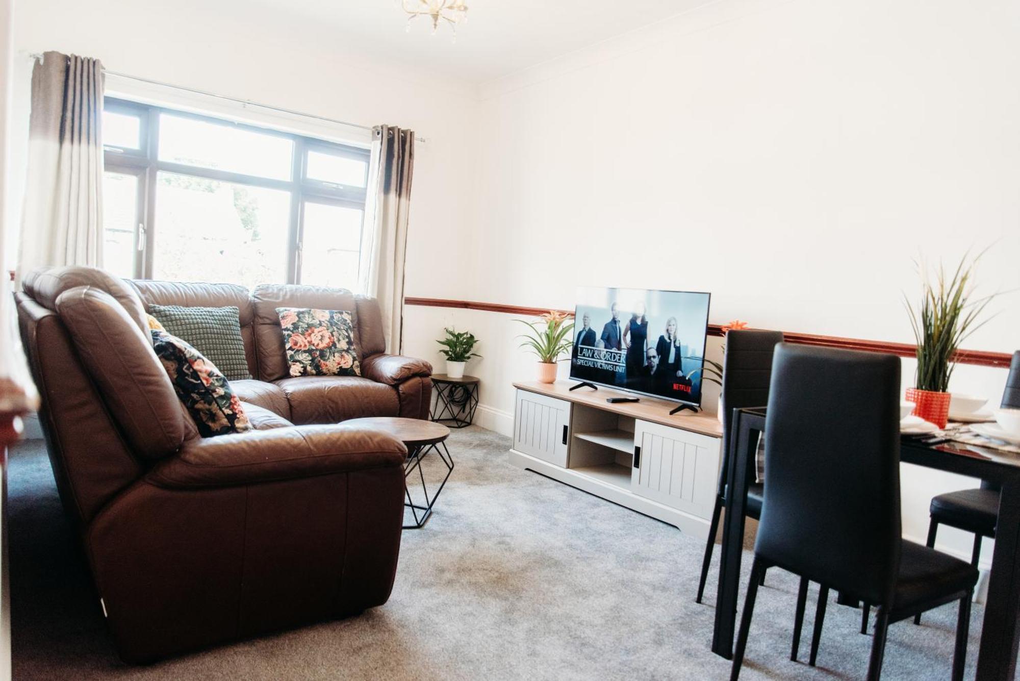 Shoebury Near Sea Front In Apartment